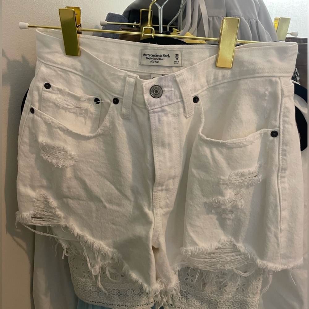 Abercrombie & Fitch Women's White Distressed Shorts